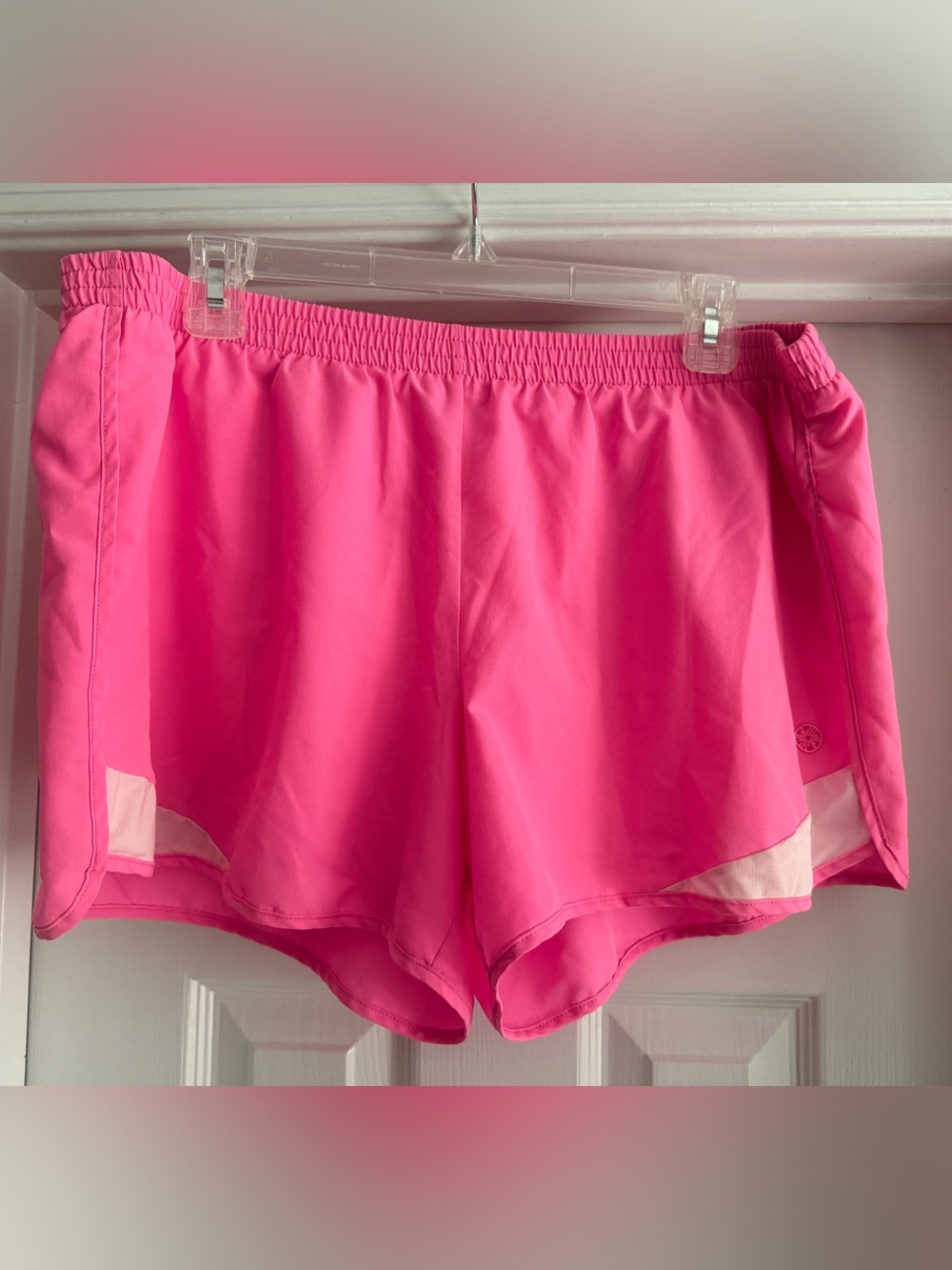 EUC Lilly Pulitzer luxletic Women's Hot Pink Athletic Running Shorts XL